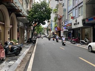 Mai hắc đế, hai bà trưng, 105m2, 7 tầng thang máy, lô góc, khách sạn 21 phòng, dòng tiền 100 triệu