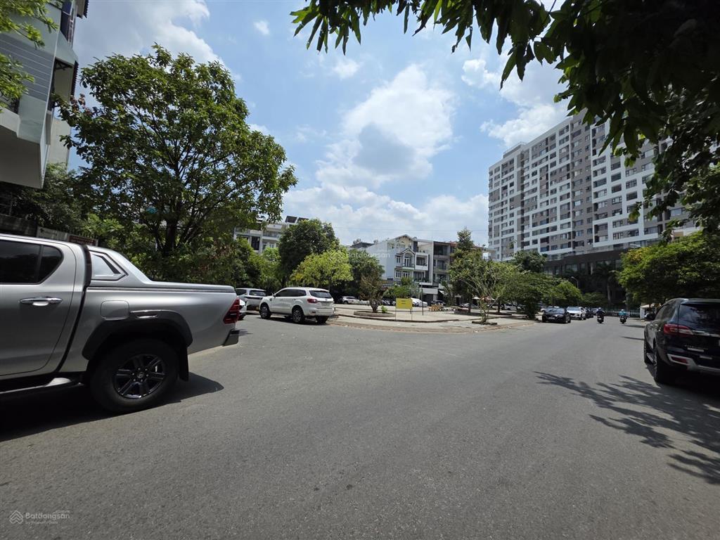 Đất mặt tiền trục chính khu dân cư areco kha vạn cân