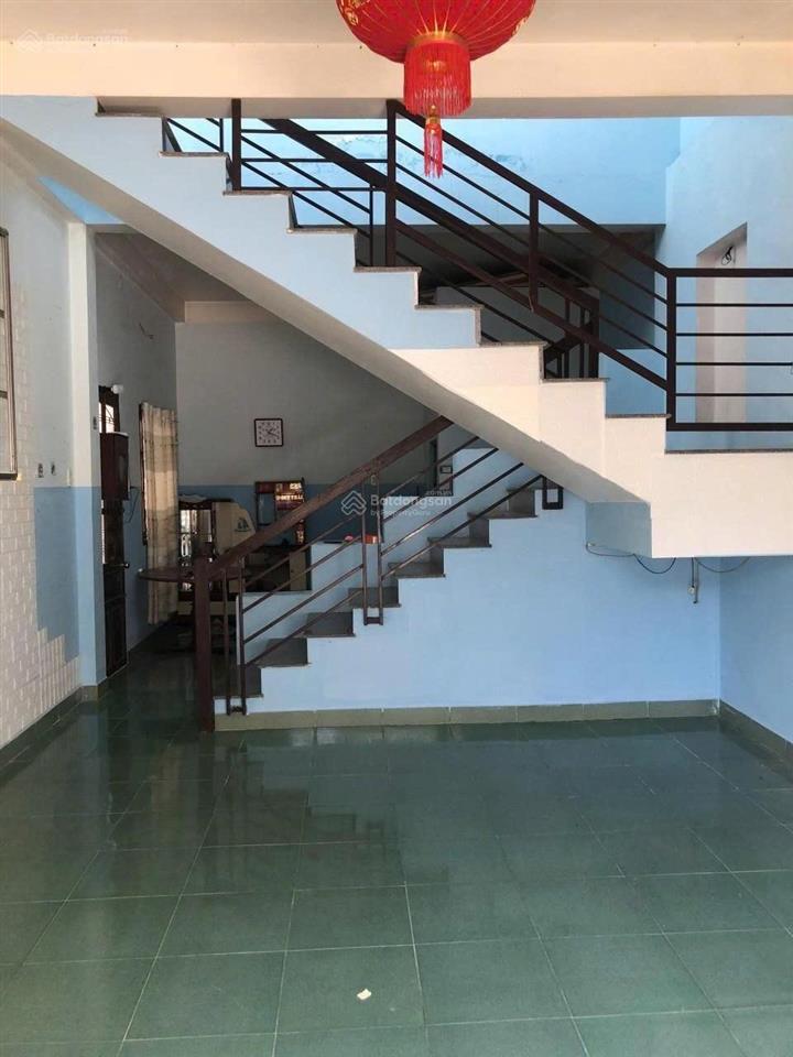 Bán nhà 2 tầng (105 m2, ngang 5.5 m) hẻm 3  4m hl ngọc hiệp. gần 23/10 chỉ 300 m. giá 4 tỷ