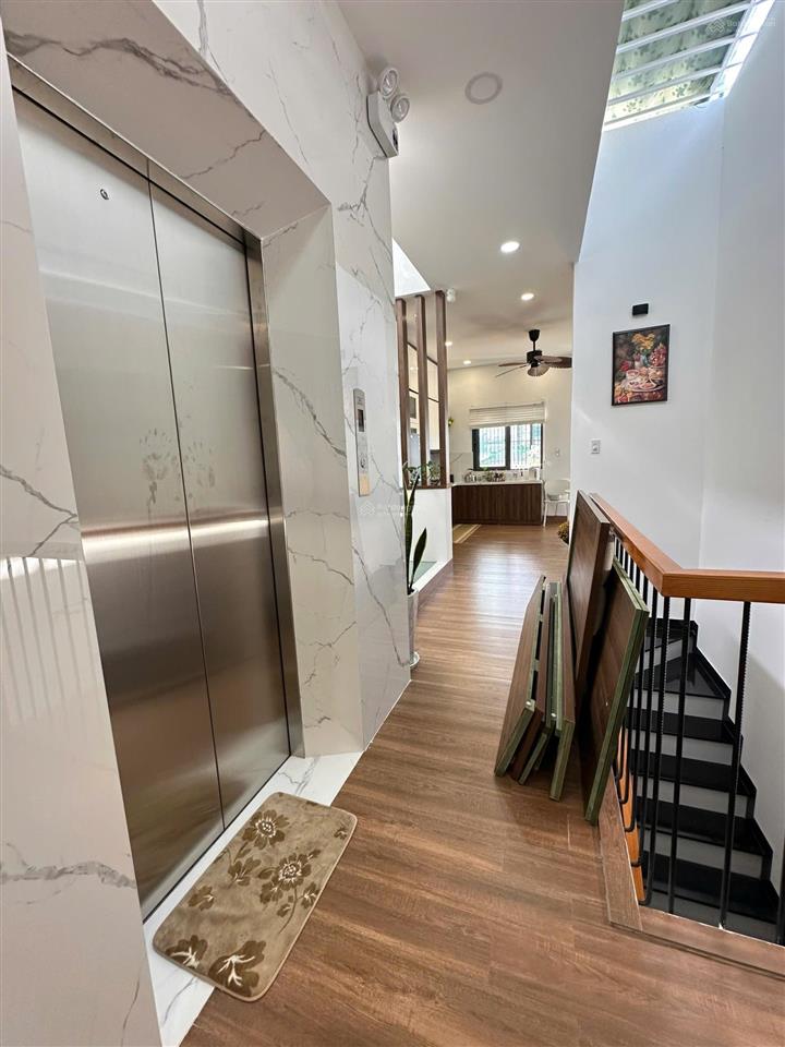 Bán nhà 4 tầng  mặt tiền ngô gia tự  đoạn 2 chiều  giá 22.4 tỷ  đang cho thuê 35 tr/ tháng