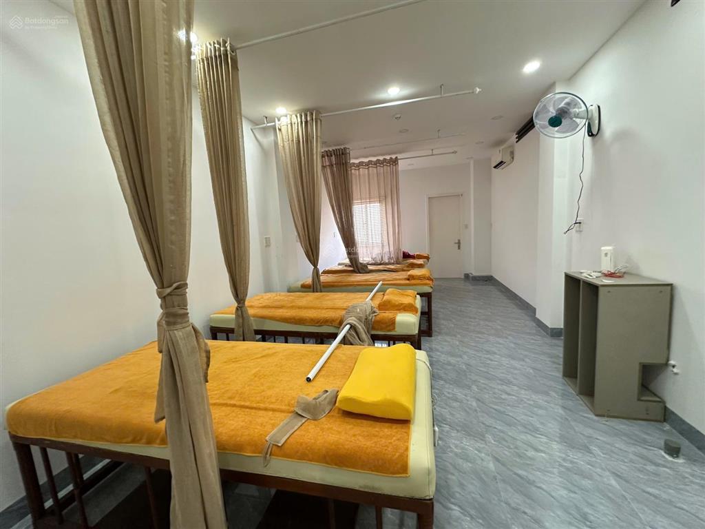 Bán nhà 4 tầng  mặt tiền ngô gia tự  đoạn 2 chiều  giá 22.4 tỷ  đang cho thuê 35 tr/ tháng