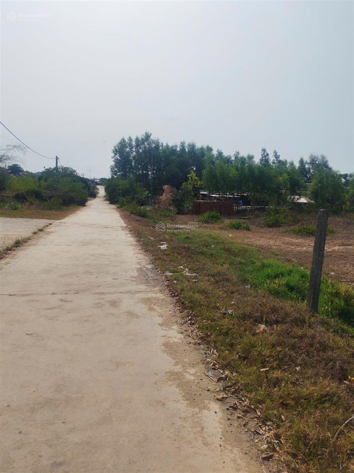 Bán đất (1438.9 m2, ngang 41 m) p. tây ninh hoà (ninh tây cũ) cách trường học 200m. giá 3.5 tỷ