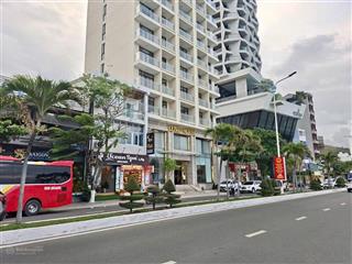 Bán nhà 3 tầng mặt tiền trực diện biển phạm văn đồng bắc nha trang. giá 35.5 tỷ