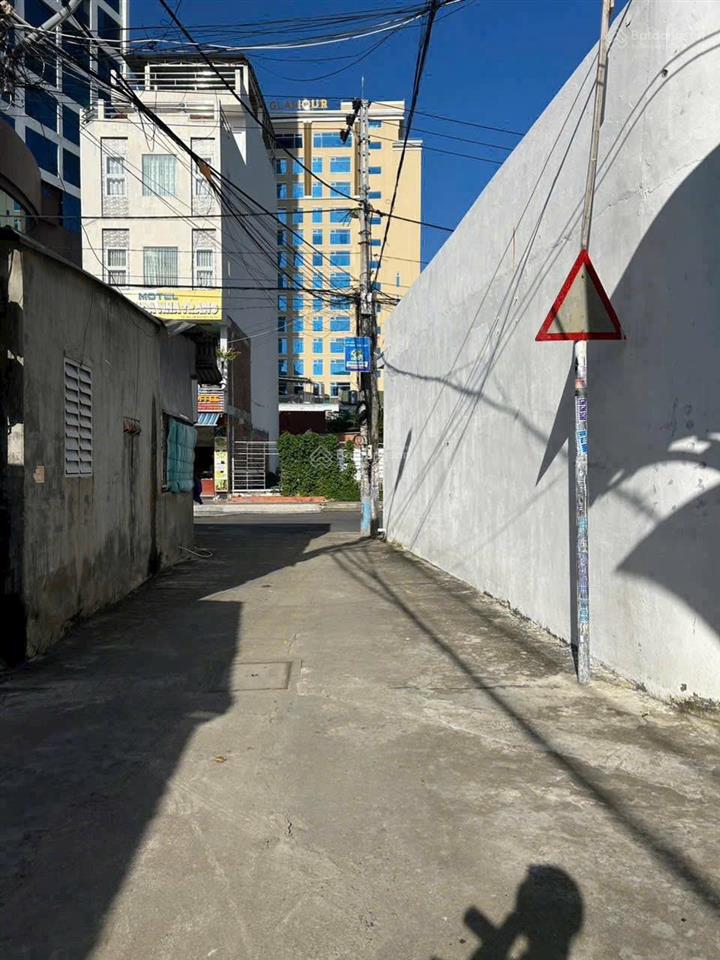 Bán đất (69.3 m2, ngang 5.08m) hẻm ô tô dương hiến quyền, nha trang. cách biển chỉ 50 m. giá 6.5 tỷ