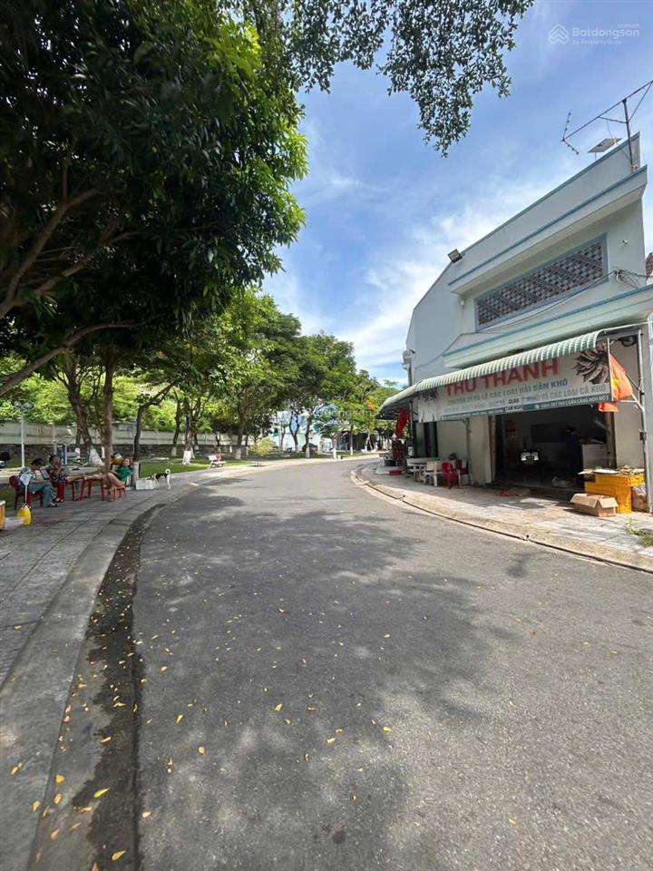 Bán đất (66.8m2, ngang 4m) đường nhựa 12 m  khu hòn rớ 1  mặt đường số 3  giá bán 3.6 tỷ