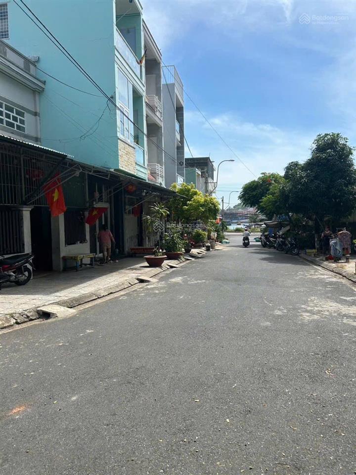 Bán đất (66.8m2, ngang 4m) đường nhựa 12 m  khu hòn rớ 1  mặt đường số 3  giá bán 3.6 tỷ
