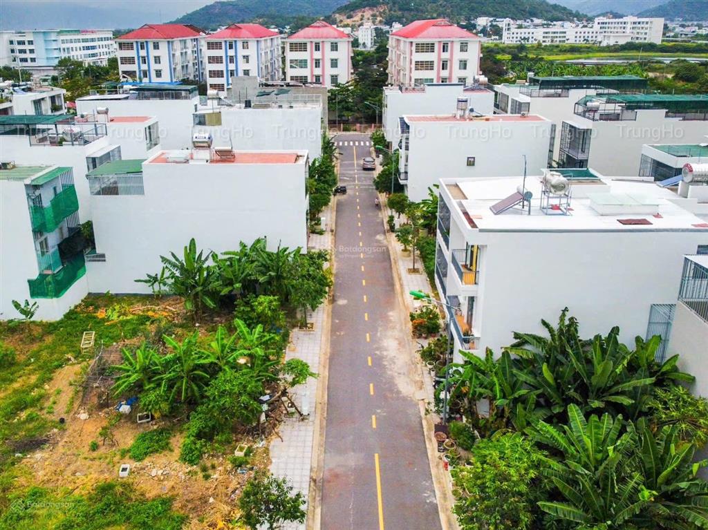 Bán lô đất (100m2, ngang 5 m) khu đô thị nam vĩnh hải, nha trang. cách biển 1.6 km. giá 4 tỷ