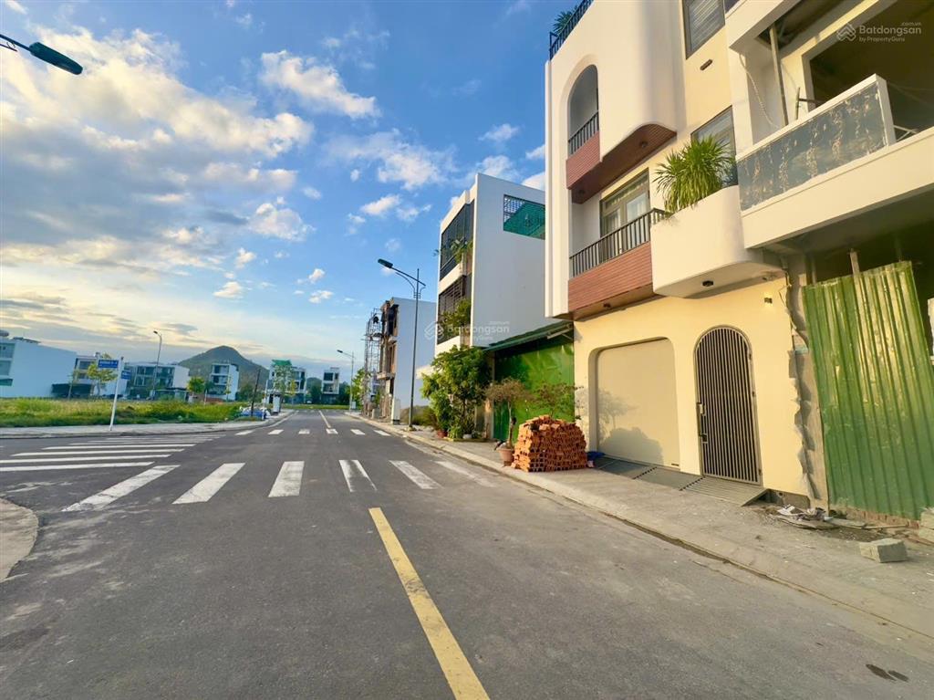 Bán lô đất (100m2, ngang 5 m) khu đô thị nam vĩnh hải, nha trang. cách biển 1.6 km. giá 4 tỷ