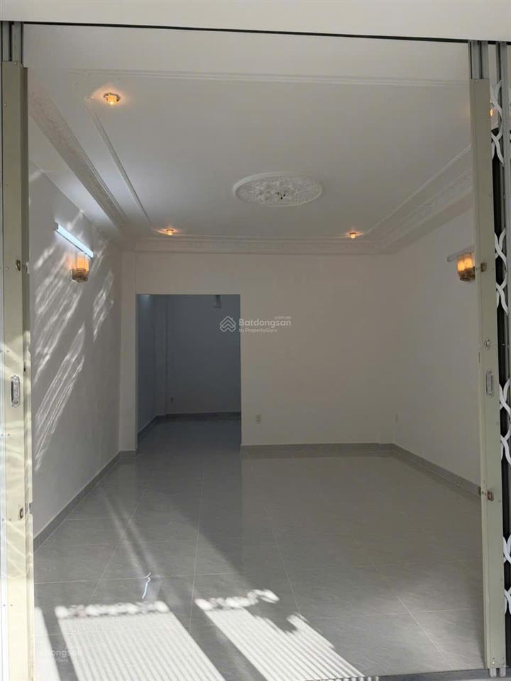 Nhà 2 phòng ngủ 4,2x17 tô hiến thành