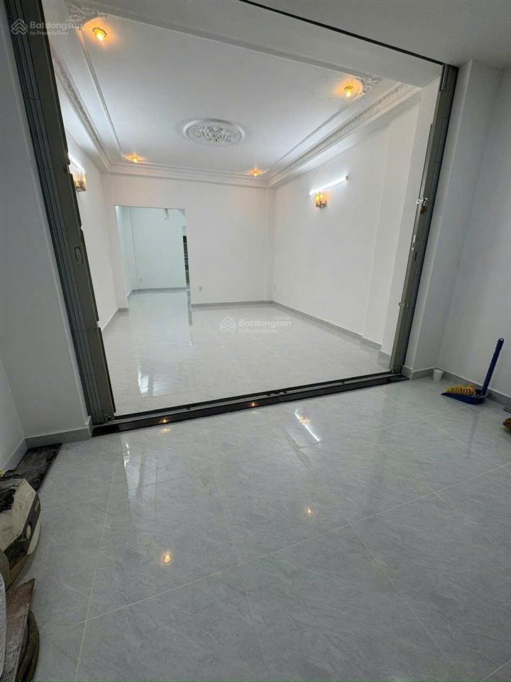 Nhà 2 phòng ngủ 4,2x17 tô hiến thành