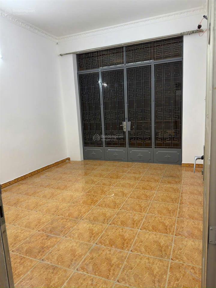 Nhà 2 phòng ngủ 4,2x17 tô hiến thành