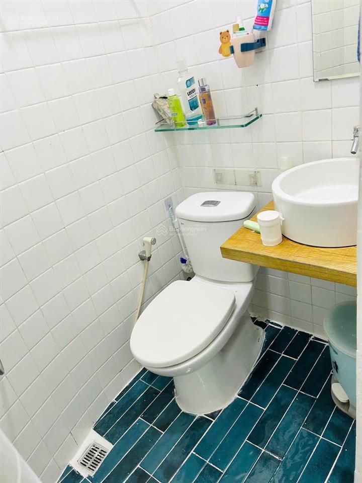 Nhà 4 phòng ngủ 4x10 cách mạng tháng 8. đủ đồ