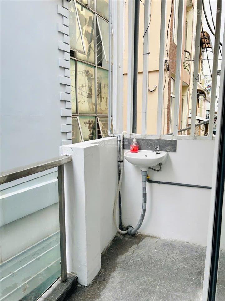 Nhà 4 phòng ngủ 4x10 cách mạng tháng 8. đủ đồ