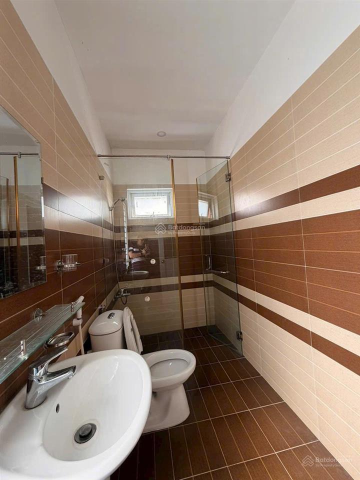 Nhà 3 phòng ngủ 9x7 chử đồng tử, hẻm xe hơi