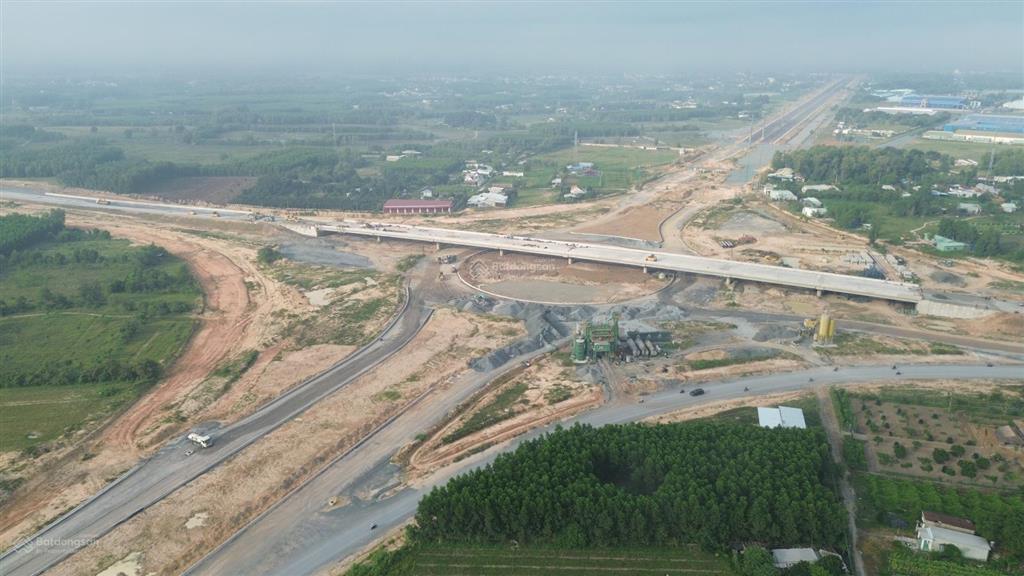 Mặt tiền bùng binh vành đai 3 phú thạnh, 2.600m, vị trí vàng kinh doanh siêu hiếm