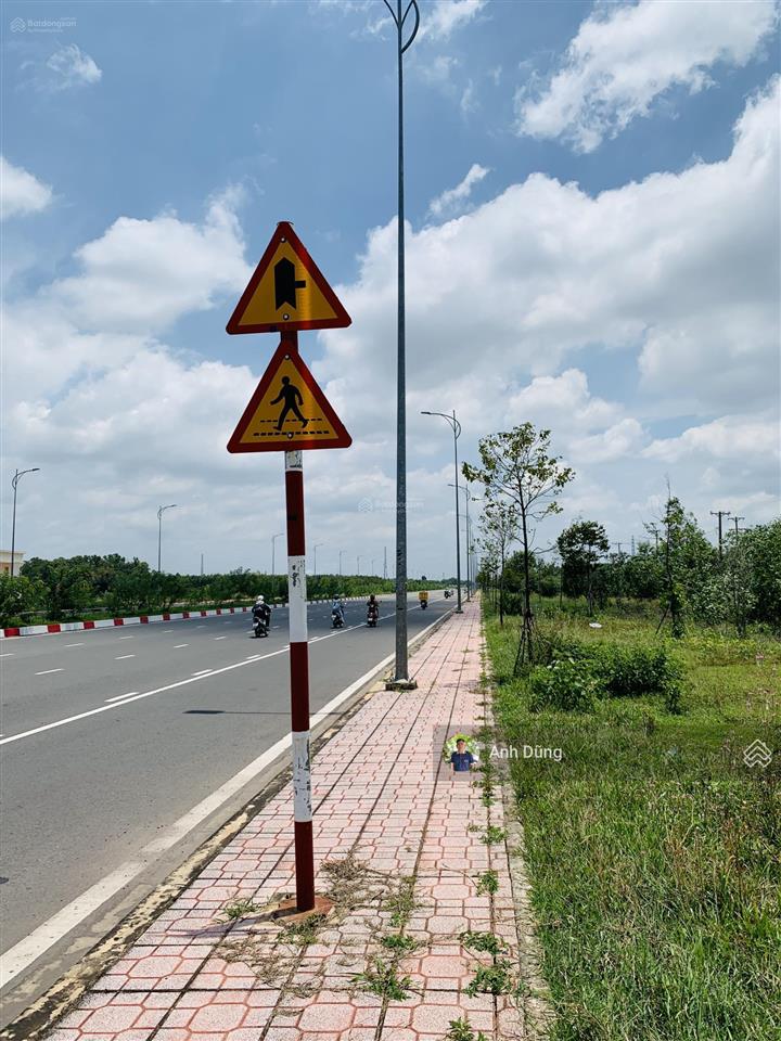 Cc bán nền biệt thự 510m2 mặt tiền đường 25c nguyễn ái quốc, đường cổng chính sân bay long thành