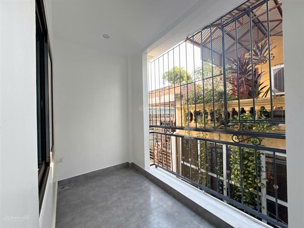 Bán nhà riêng 4pn, 4wc tại ngõ 211, ngách 82, số nhà 09, khương trung, 8,95 tỷ, 35m2  0356 179 ***