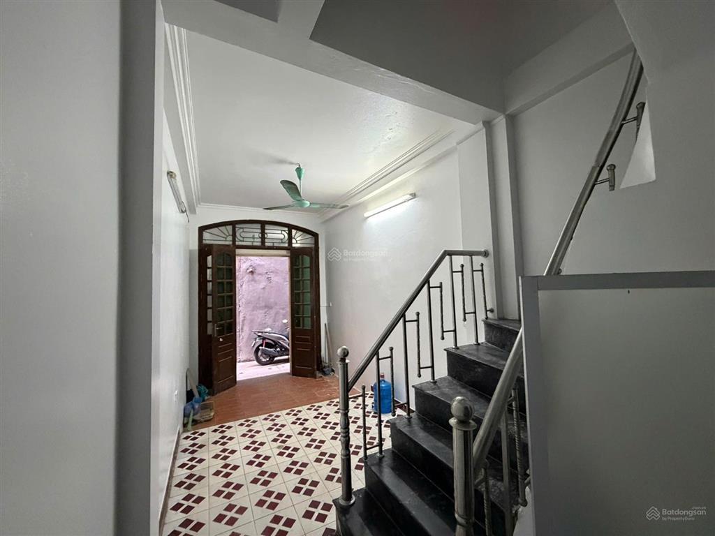 Bán nhà riêng tại ngõ 211, số nhà 20, khương trung, 7,3 tỷ, 30m2, chính chủ uy tín 0356 179 ***