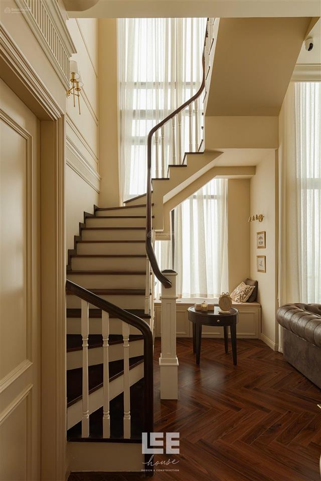 Bán căn penhous 120m2, 10,5 tỷ tại tòa spremium, kch vịnh đảo 2, ecopark  0356 179 ***