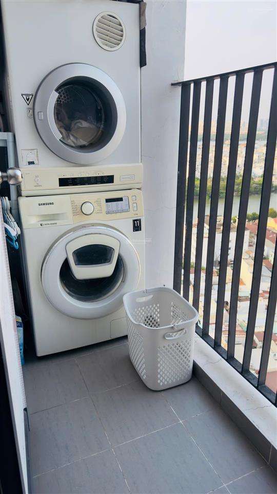 Chính chủ cần bán căn hộ mone 2pn 1wc 61m2 đã có sổ hồng, giá chỉ 4.4 tỷ