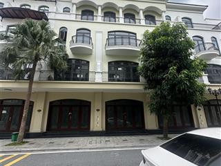 Chính chủ cần bán gấp giá 7.9 tỷ căn liền kề 58,5m2 gần công viên chung cư tại vinhomes oceanpark 2
