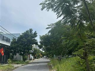 Bán lô đất đường HOÀ PHÚ 11 - gần Công Viên thoáng mát .Dt 100m2 giá 5ty190 LH 0942992361