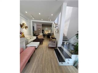 Bán nhà 2 tầng mặt tiền đường ngô quyền (đoạn sát cầu sông hàn)dt 125m2 giá 14ty8  0942 992 ***