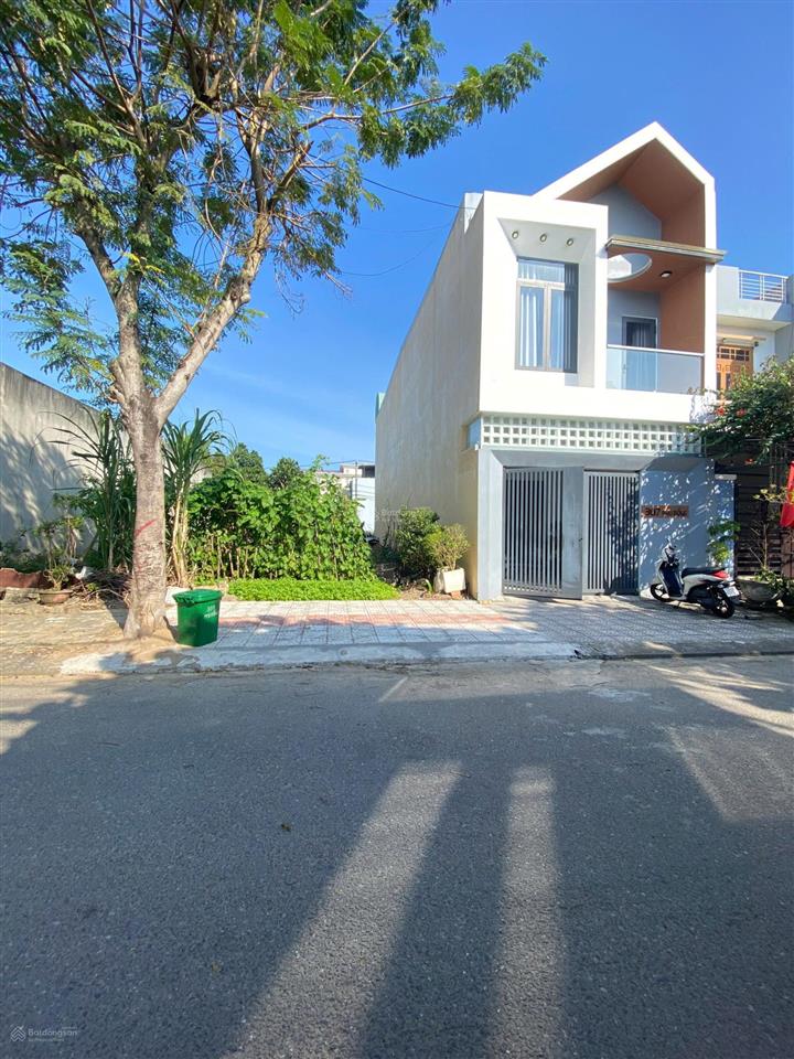 Bán đất 100m2 đường phù đổng (gần phạm hùng ) hoà xuâncẩm lệ .giá 4ty450  0942 992 ***