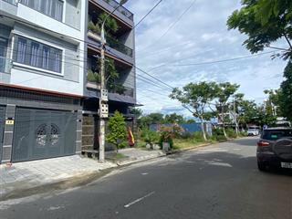 Bán lô đa mặn đông 2 (khu quân đội hải quân)  ngũ hành sơn. giá 7tỷ250  0942 992 ***