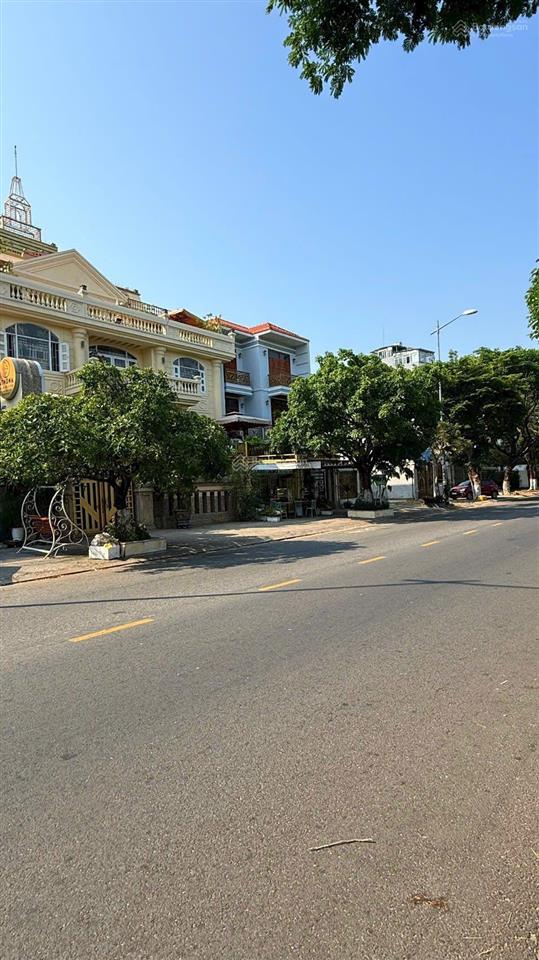 Bán đất mt đường thăng long khu vip view sông hàn .dt 150m2 giá 23ty5  0942 992 ***