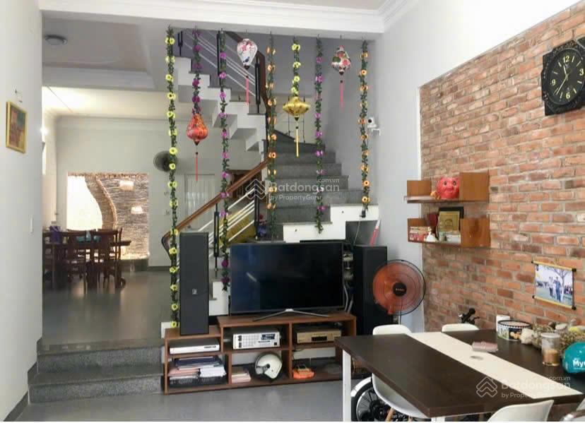 Bán nhà 2,5 tầng đường lê văn tâm  ngũ hành sơn. dt 90m2 giá 8tỷ6,  0942 992 ***