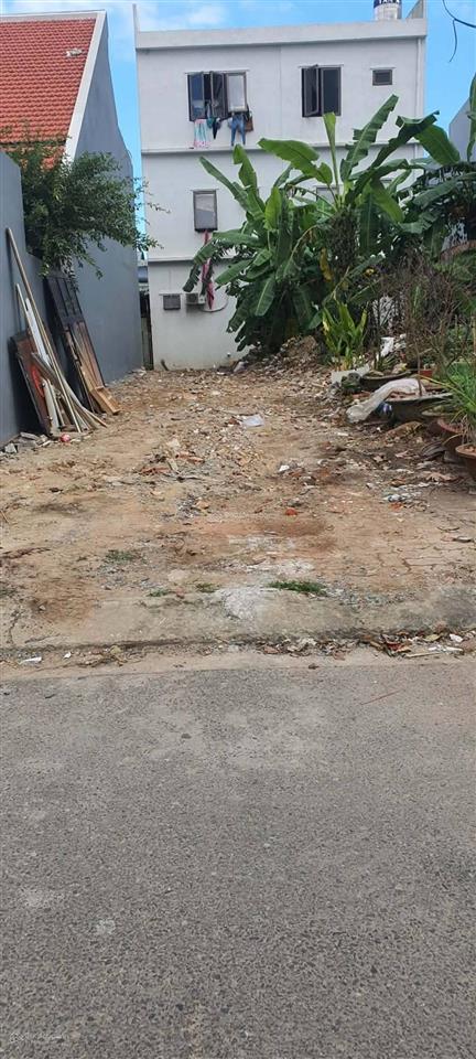 Bán lô mt phạm công trứ  gần trục phạm hùng .dt 118m2 giá rẻ 4ty450  0942 992 ***