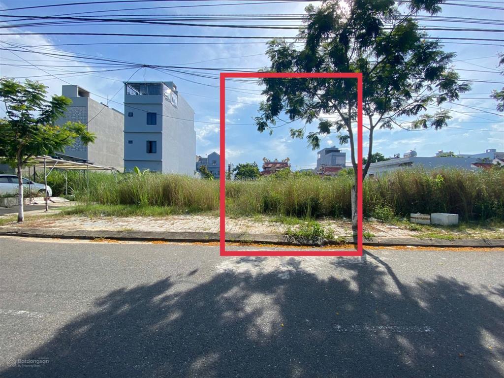 Bán lô mt đường nguyễn nghiễm  gần bãi tắm non nước. dt 95m2, giá 5,2 tỷ.  0942 992 ***