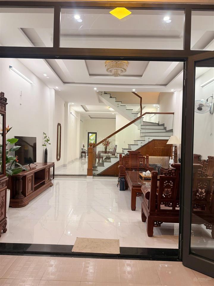 Cho thuê nhà mới 2 tầng đường phạm hữu nhật  ngũ hành sơn, 3pn giá 22tr/tháng  0942 992 ***
