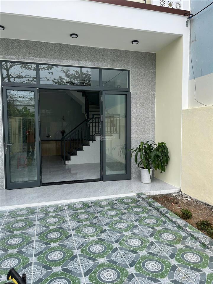 Cho thuê nhà 2 tầng mt đường võ văn ngân  hòa xuân, có 3pn giá 12tr/tháng  0942 992 ***