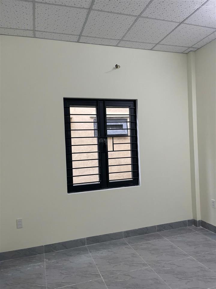 Cho thuê nhà 2 tầng mt đường võ văn ngân  hòa xuân, có 3pn giá 12tr/tháng  0942 992 ***