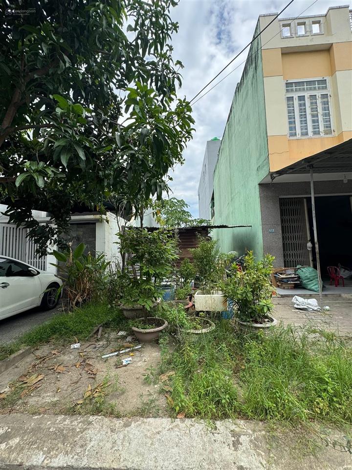 Bán lô mt đường nguyễn quyền (sát bến xe)  cẩm lệ. dt 90m2 giá 4ty850  0942 992 ***