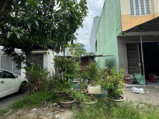 Bán lô mt đường nguyễn quyền (sát bến xe)  cẩm lệ. dt 90m2 giá 4ty850  0942 992 ***