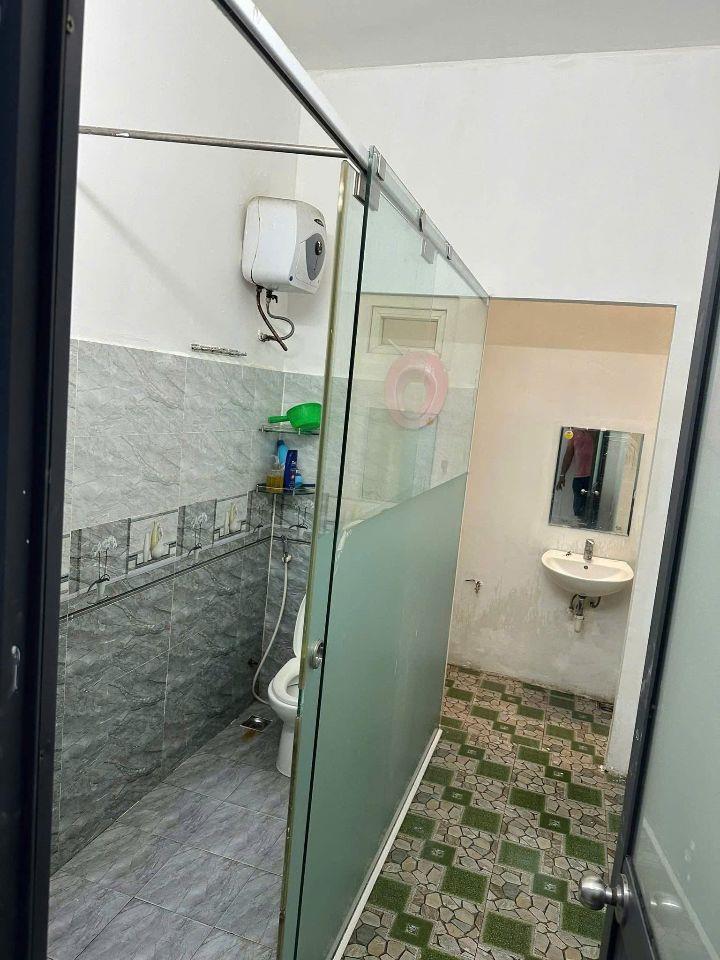 Bán nhà 1,5 tầng MT đường Bùi Thiện Ngộ - Hòa Xuân , DT 100m2 giá 6 tỷ còn bớt LH 0942992361