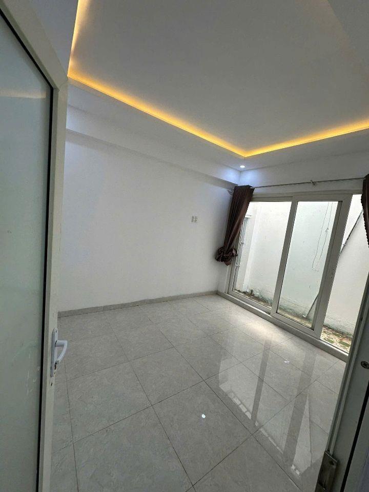Bán nhà 1,5 tầng MT đường Bùi Thiện Ngộ - Hòa Xuân , DT 100m2 giá 6 tỷ còn bớt LH 0942992361