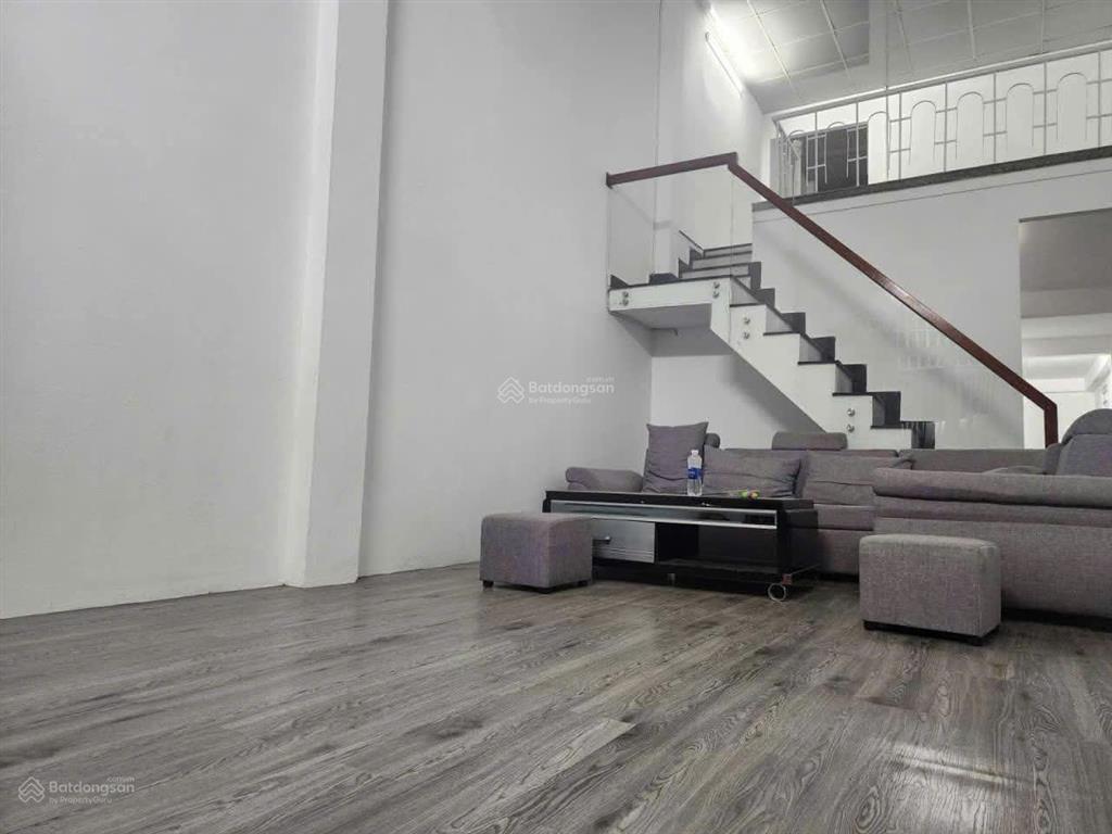 Bán nhà gác lửng mt đường nại hiên đông 9  sơn trà. dt 72m2 giá 6,5 tỷ.  0942 992 ***