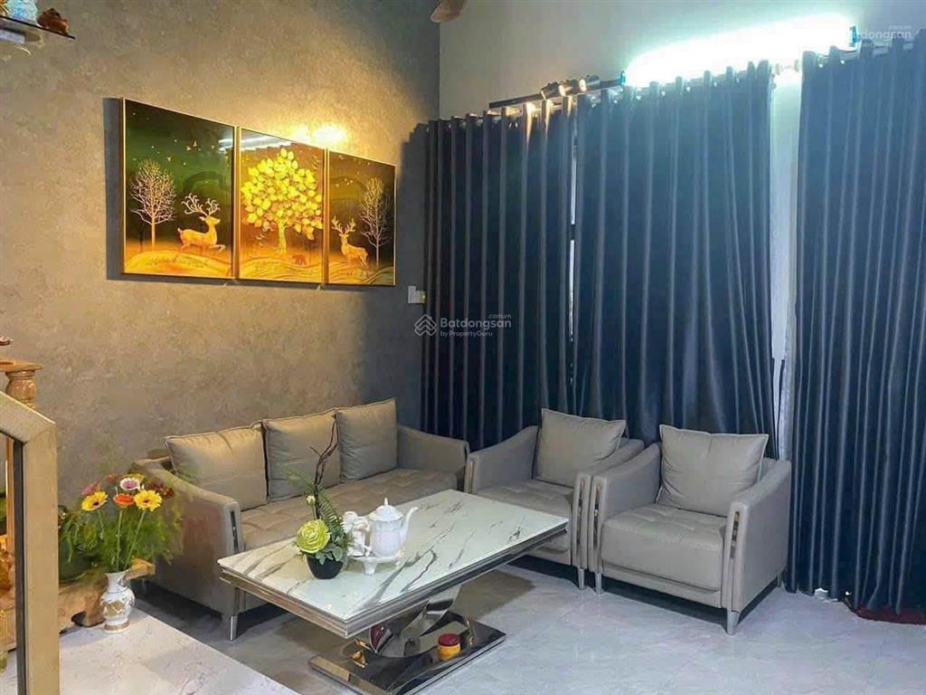Bán nhà 1.5 tầng mt đường nguyễn hữu hào  khu nam việt á dt 90m2 giá 8tỷ5  0942 992 ***