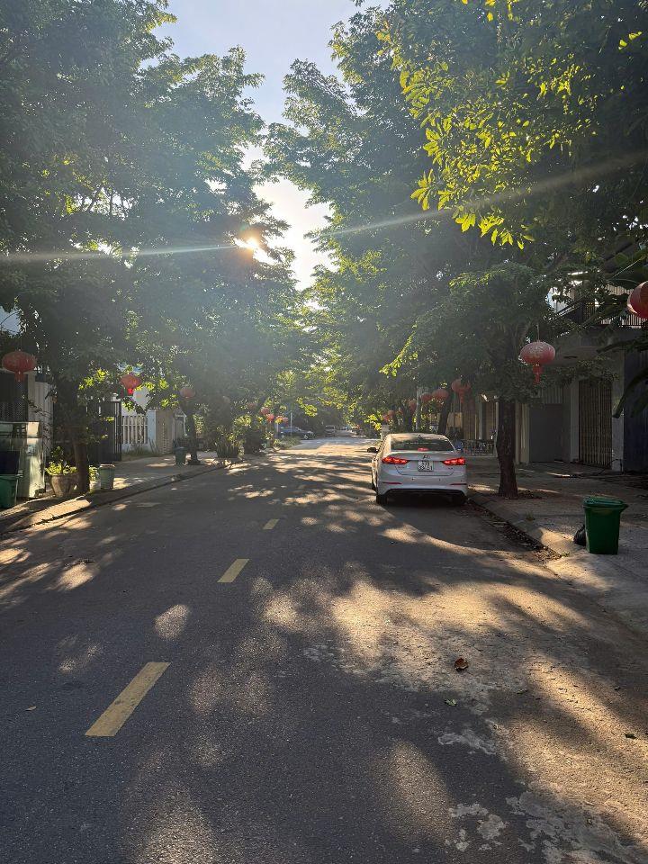 Bán lô MT đường DIỆP MINH CHÂU (đường 7m5) sát sông -Hòa Xuân. Giá tốt 5ty3 LH 0942992361