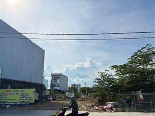 Bán đất MT đường MINH MẠNG (Trục kinh doanh). Hướng Đông Nam DT 100m2 giá 7ty LH 0942992361