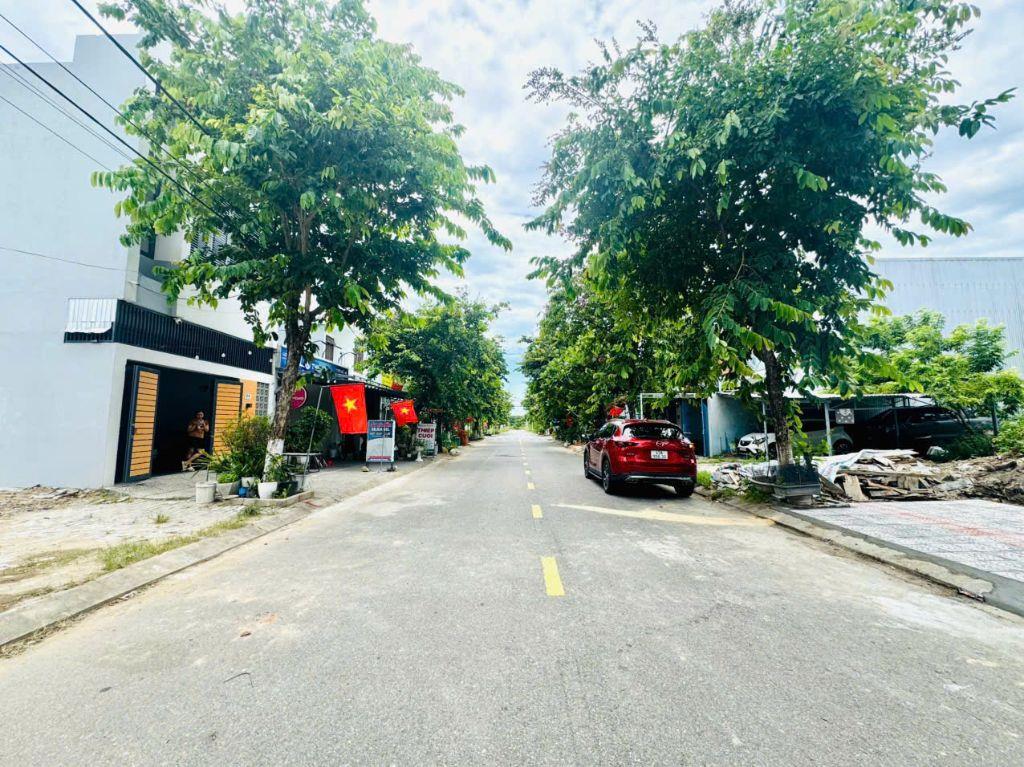 Bán đất MT đường LÊ ĐÌNH CHINH (đường 7m5) gần Võ Chí Công. sạch đẹp giá 4ty1  LH 0942992361 