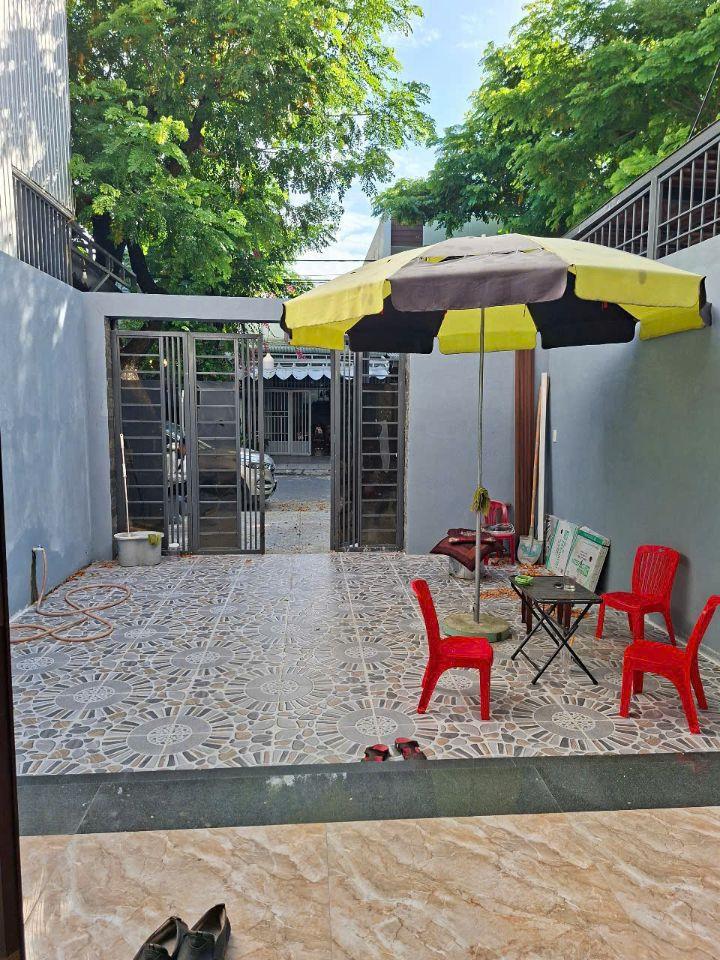 Bán nhà 2 tầng MT đường BÙI THIỆN NGỘ- Hòa Xuân (gần trường Chú Ếch Con) giá 6ty5 LH 0942992361