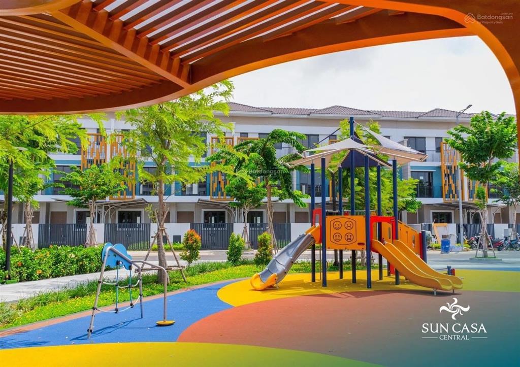 Căn 1 trệt 1 lầu giá 2,9 tỷ trong kđt sun casa central cách thành phố mới chỉ 10 phút đi xe
