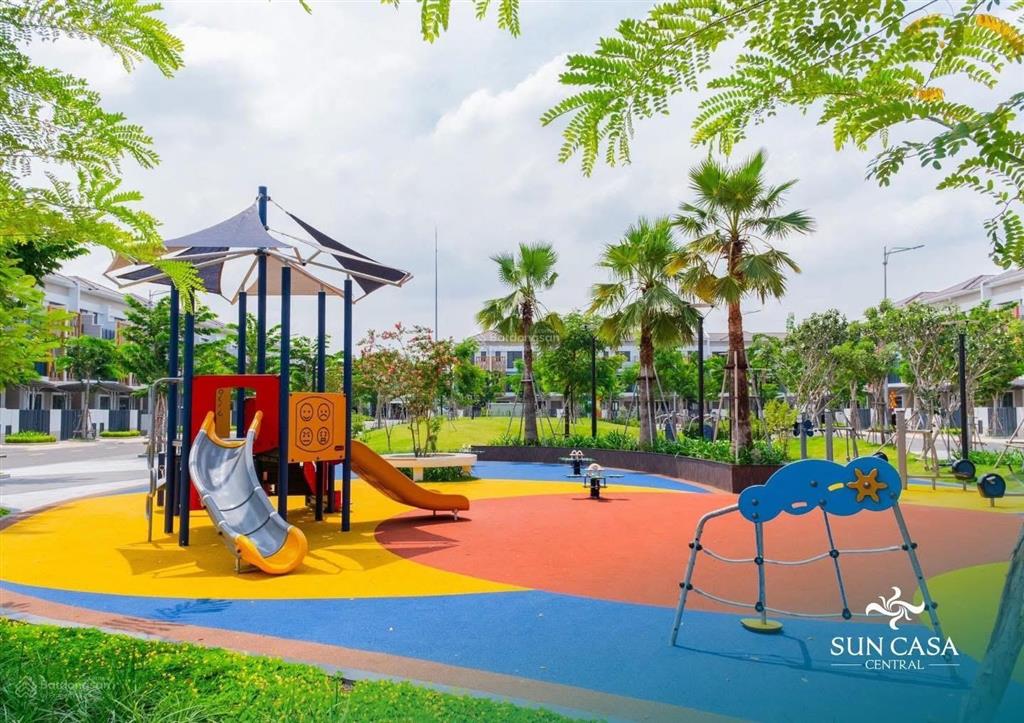 Căn 1 trệt 1 lầu giá 2,9 tỷ trong kđt sun casa central cách thành phố mới chỉ 10 phút đi xe