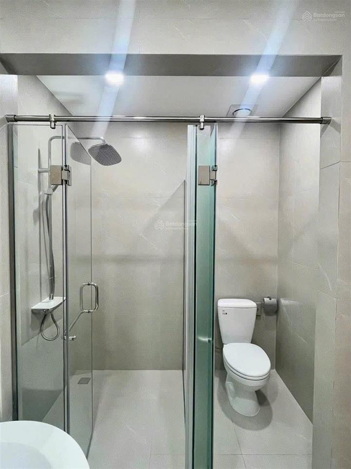 Cho thuê nhà phố the orchard căn sẻ khe, 4pn full nội thất cao cấp. giá chỉ 38tr/tháng