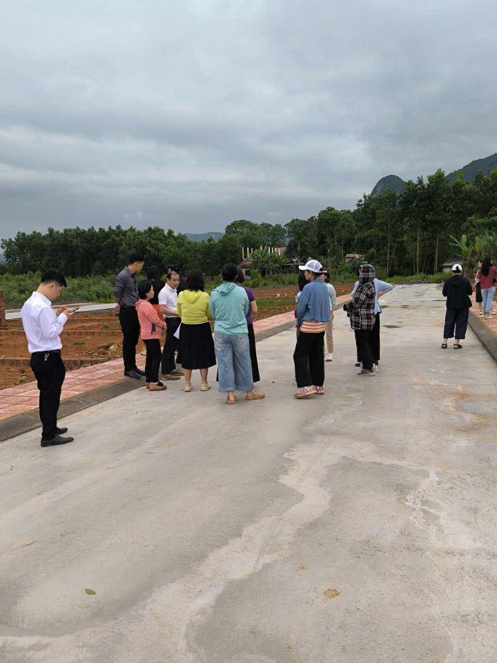 Bán lô đất Cao Ngọc sát đường liên xã, oto ngủ trong đất, mặt tiền rộng, 103m giá 180triệu